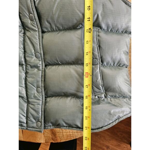 J. Crew Ripstop Down Waterfowl Feather Puffer Vest Women's Size L Green Outdoors - Picture 12 of 12